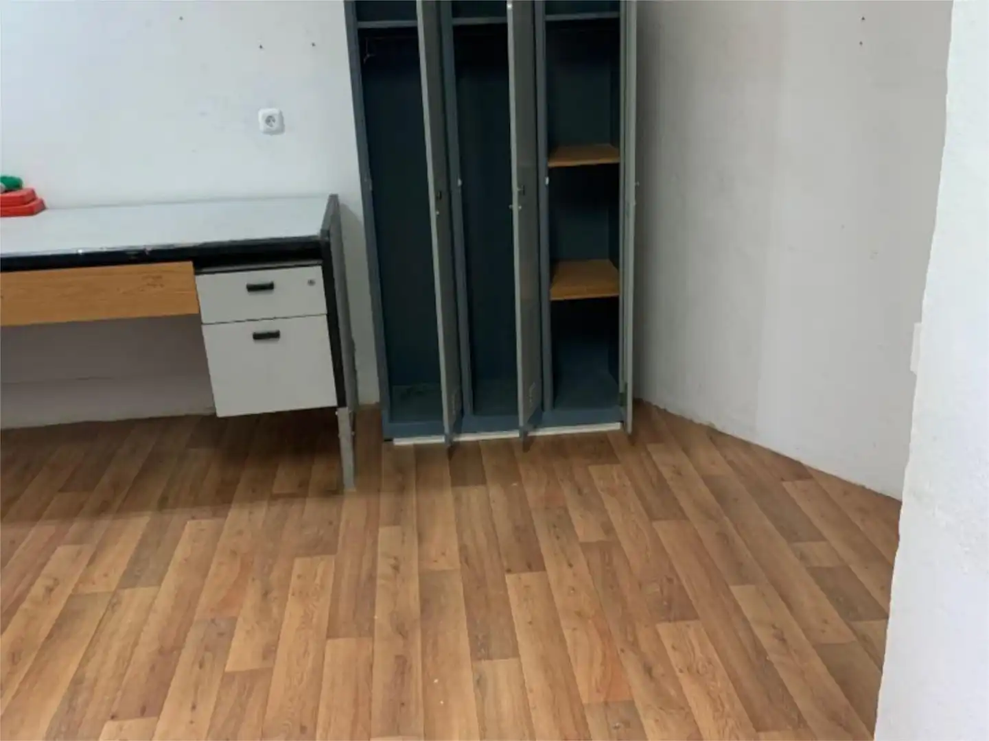 Local de lloguer en Malpartida de Cáceres amb Aire condicionat, Calefacció i Parquet
