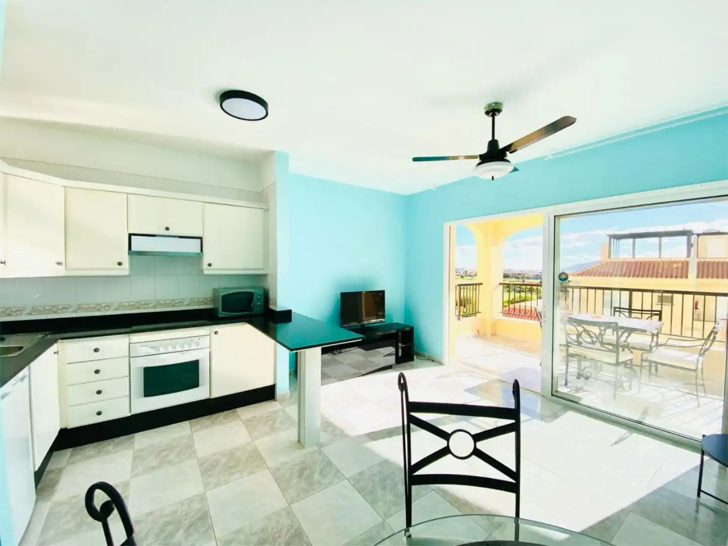 Kitchen of Flat for sale in San Miguel de Abona  with Terrace, Swimming Pool and Furnished