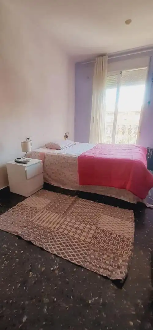 Casa adosada en venda a Plaça Xerea, 4, Xàtiva Dormitori de Casa adosada en venda en Xàtiva amb Aire condicionat, Moblat i Balcó
