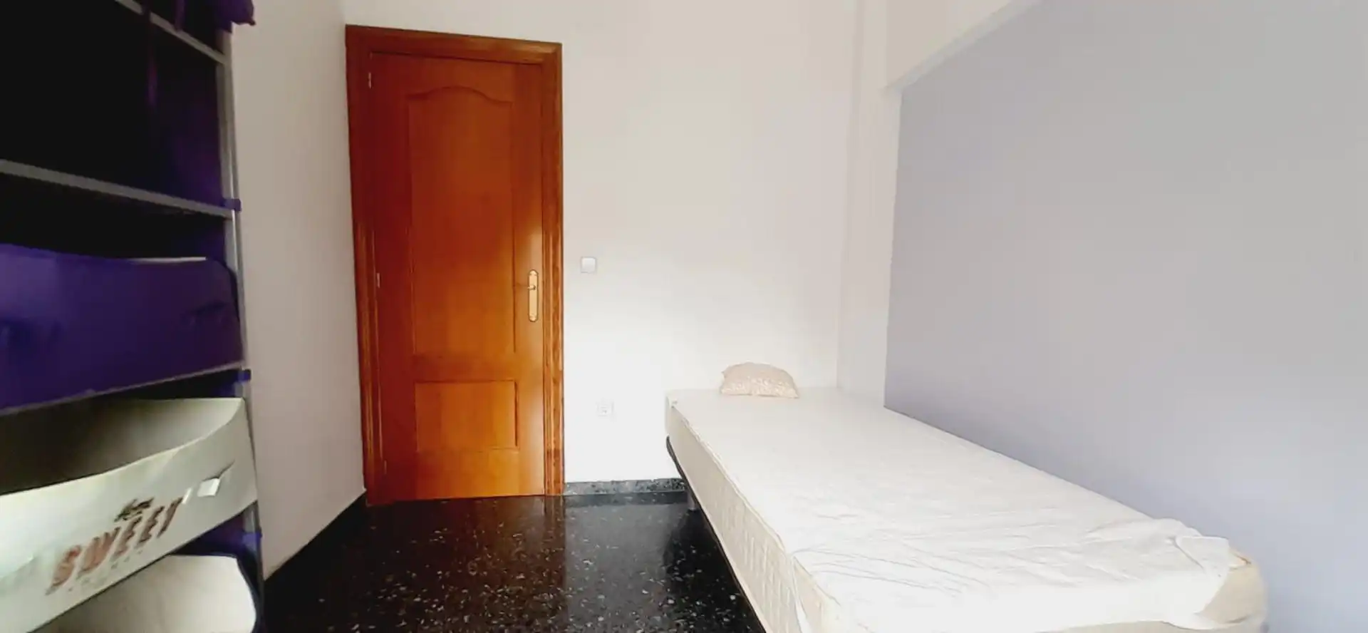 Casa adosada en venda a Plaça Xerea, 4, Xàtiva Dormitori de Casa adosada en venda en Xàtiva amb Aire condicionat, Moblat i Balcó