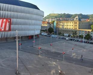 Vista exterior de Pis en venda en Bilbao 