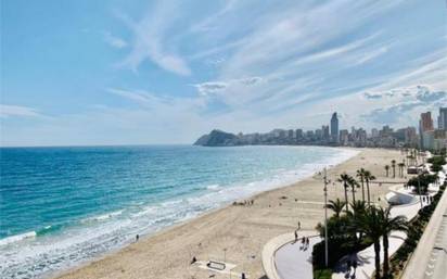 Apartamento en alquiler en playa poniente