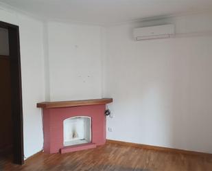 Bedroom of Flat to rent in Manresa  with Air Conditioner and Balcony