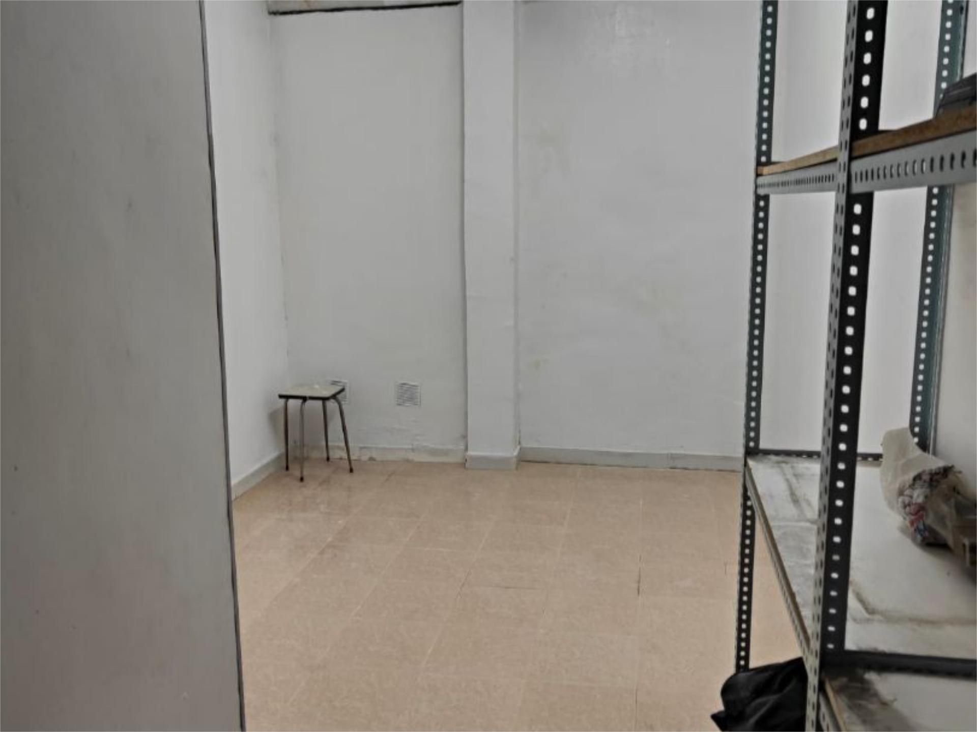 Box room for sale in Barakaldo 