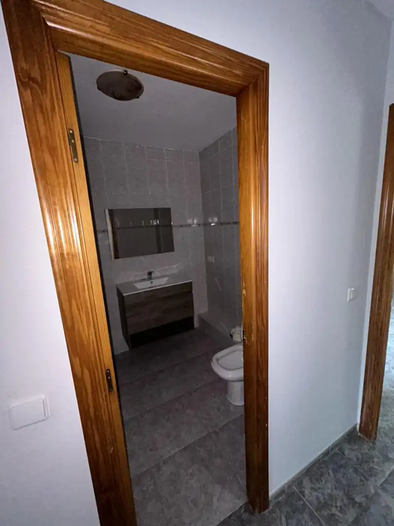 Casa adosada en venta en Carrer Doctor Juan Saiz, Rossell Baño de Casa adosada en venta en Rossell con Aire acondicionado, Calefacción y Jardín privado