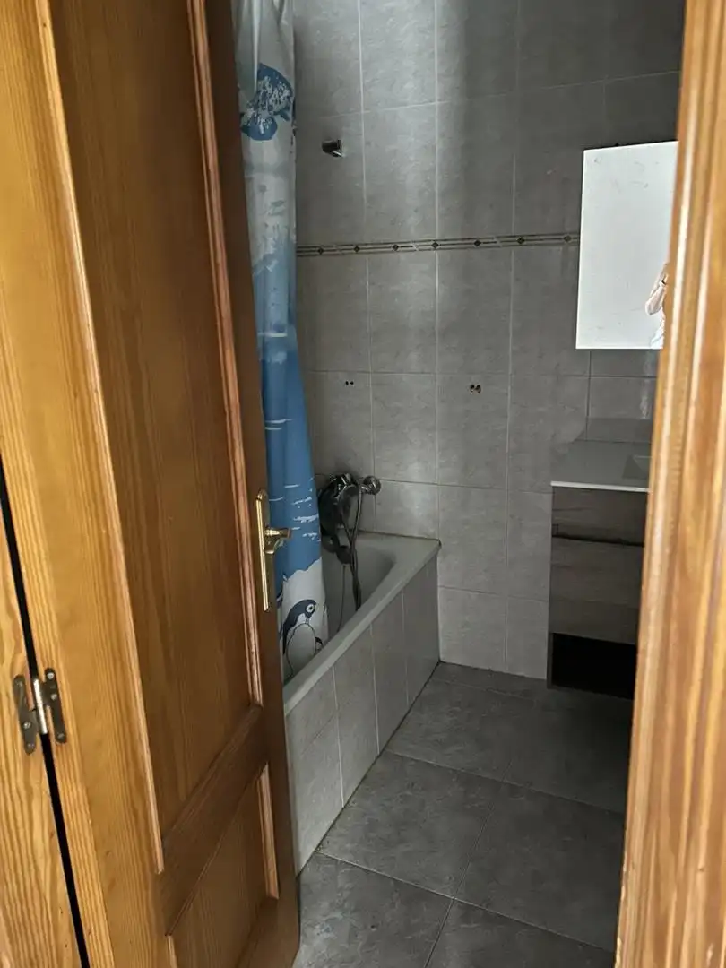 Casa adosada en venta en Carrer Doctor Juan Saiz, Rossell Baño de Casa adosada en venta en Rossell con Aire acondicionado, Calefacción y Jardín privado
