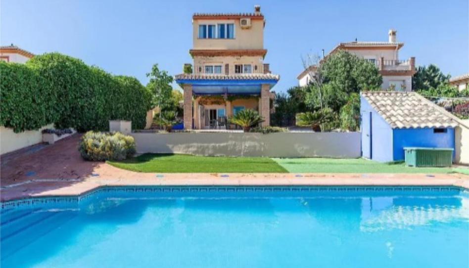 Foto 1 de Casa o chalet de alquiler en Poligono Ue-37, 3k, Urbanizaciones, Granada