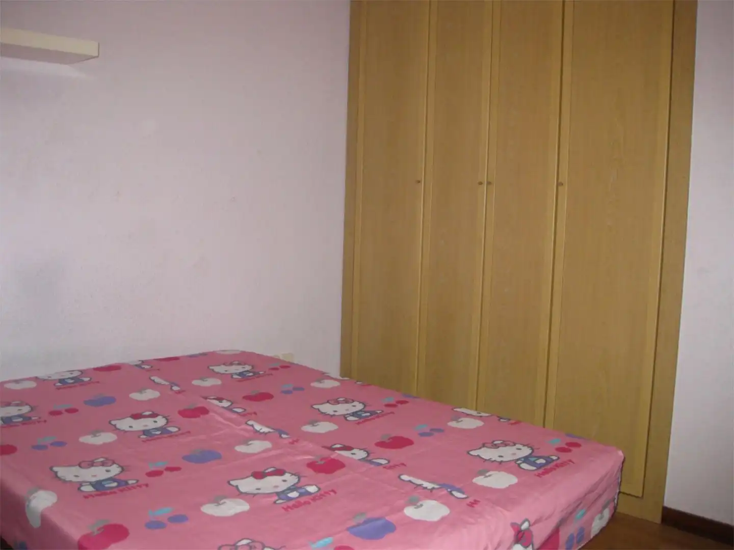 Habitación de Piso para compartir en San Sebastián de los Reyes con Calefacción, Parquet y Amueblado