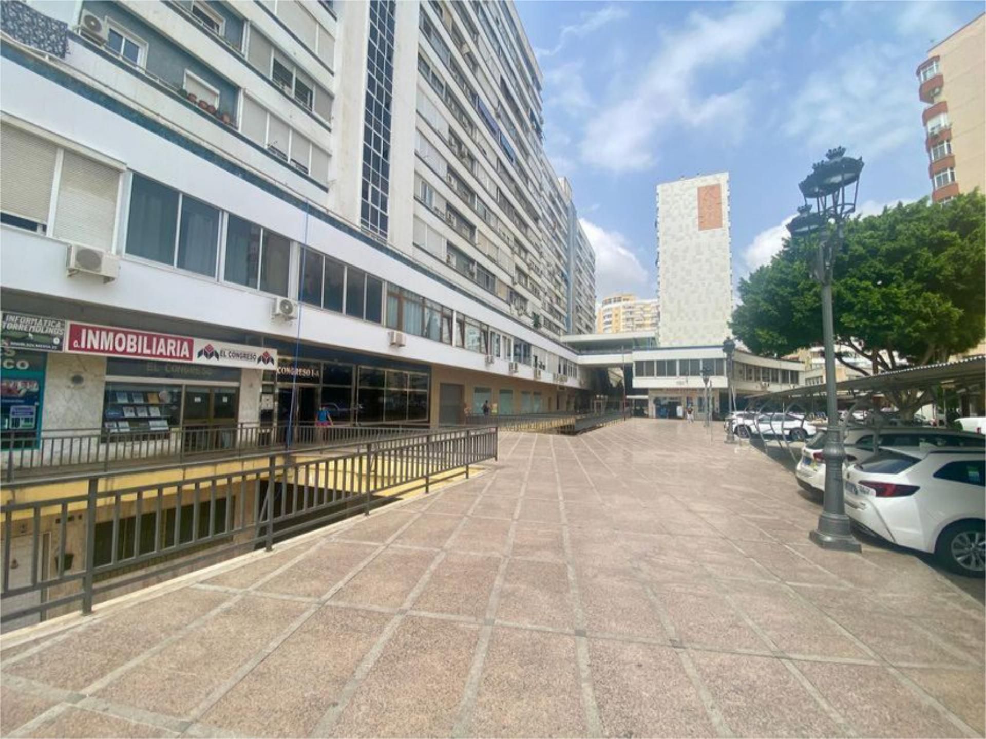 Vista exterior de Piso en venta en Torremolinos