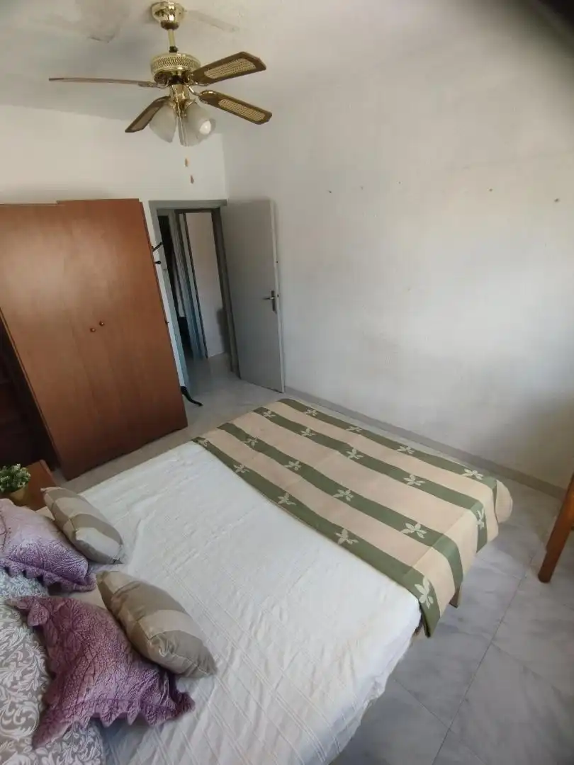 Schlafzimmer von Wohnung zur untervermieten in Alicante / Alacant mit Möbliert, Ofen und Waschmaschine