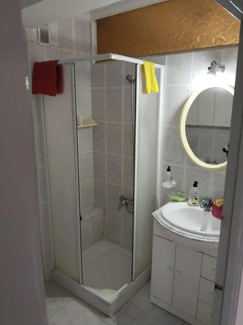 Badezimmer von Wohnung zur untervermieten in Alicante / Alacant mit Möbliert, Ofen und Waschmaschine