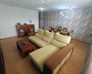 Living room of Flat for sale in Getafe  with Air Conditioner and Balcony