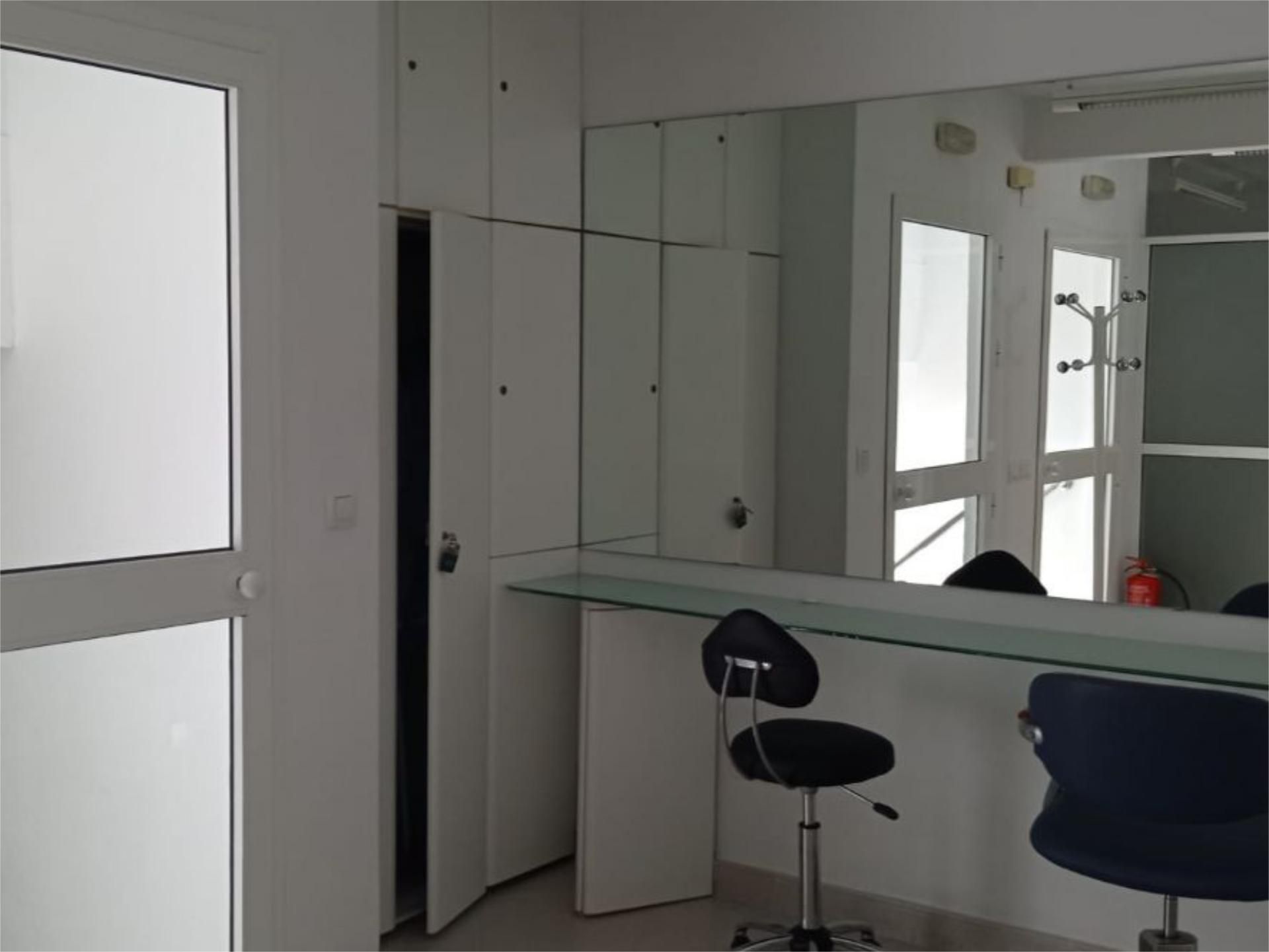 Bedroom of Premises to rent in Jerez de la Frontera  with Air Conditioner, Heating and Furnished