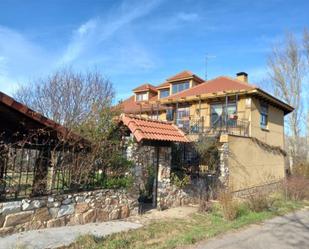 Exterior view of House or chalet for sale in Santovenia de la Valdoncina  with Terrace and Balcony