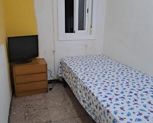 Dormitori de Apartament per a compartir en Vilanova i la Geltrú amb Terrassa i Balcó