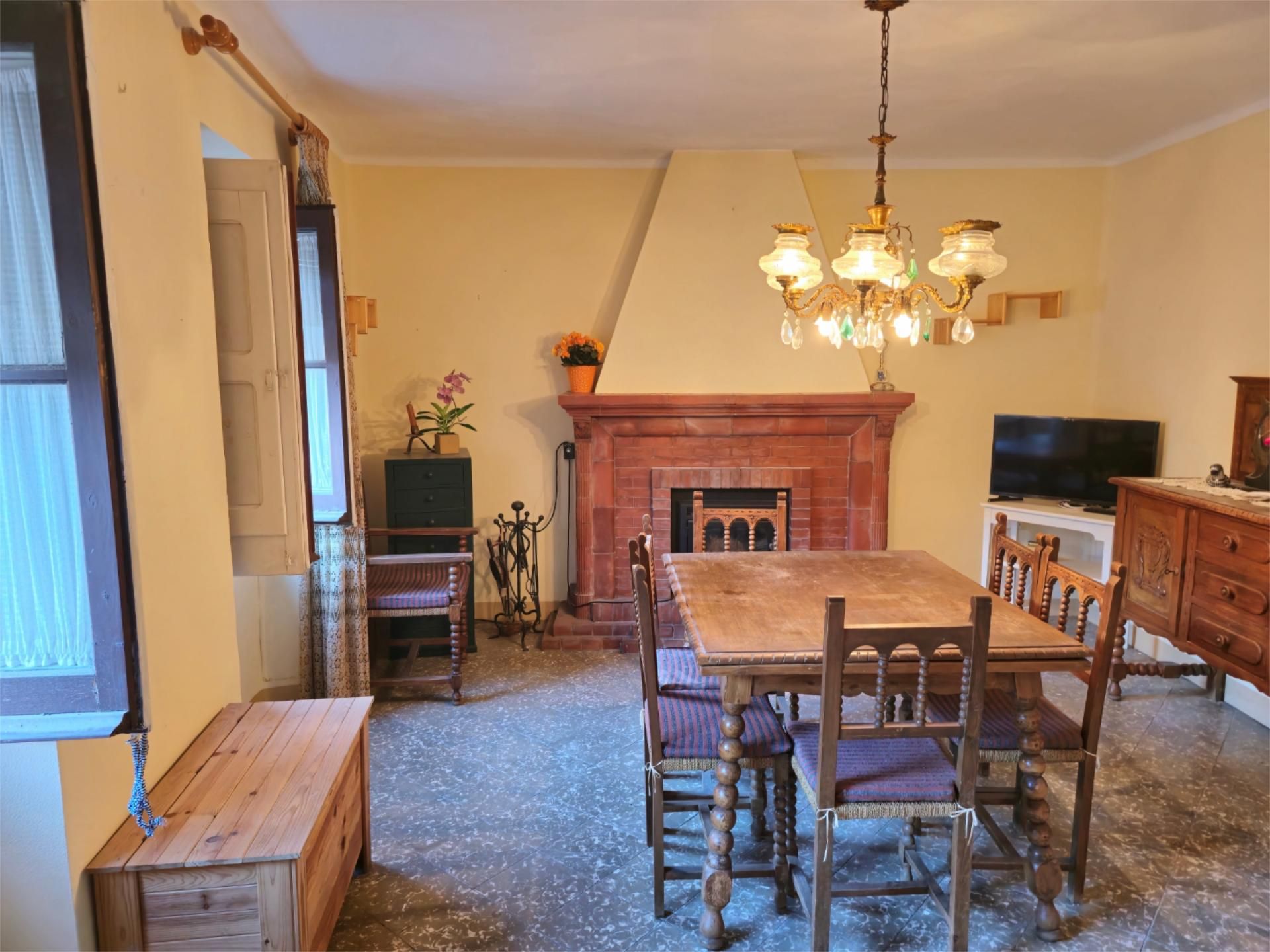Menjador de Casa o xalet en venda en Sant Hipòlit de Voltregà amb Terrassa