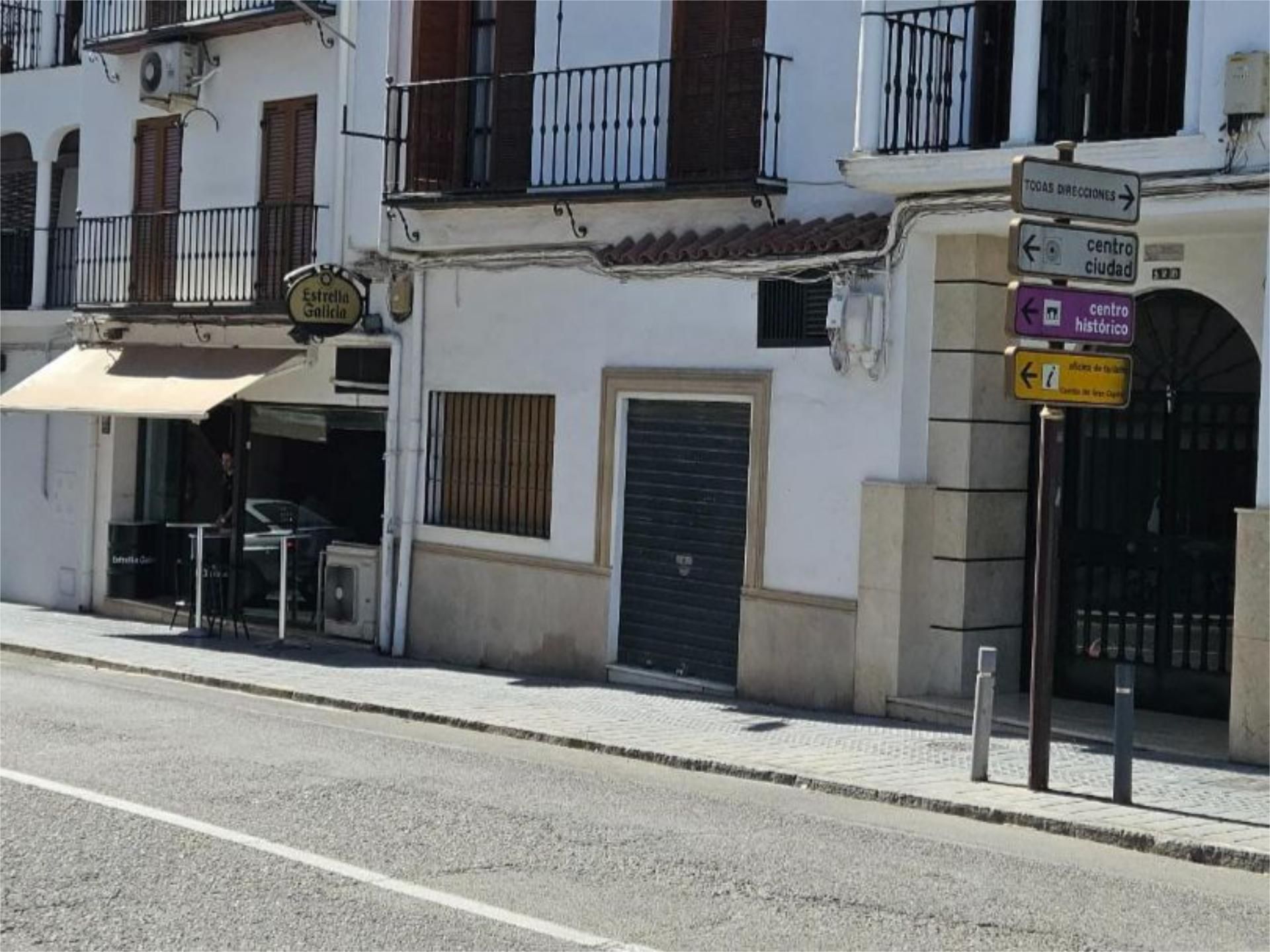 Vista exterior de Piso en venta en Montilla con Aire acondicionado, Terraza y Trastero