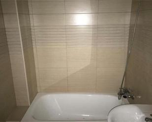 Bathroom of Flat for sale in Cijuela