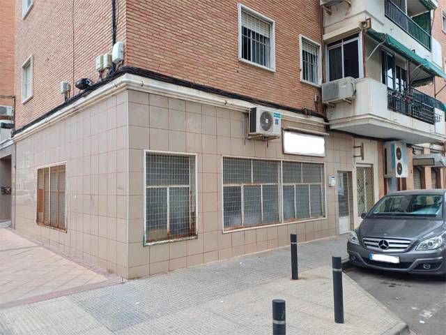 Local comercial en Venta en Calle Juan Ramón Jiménez, 3 en Infante Juan Manuel