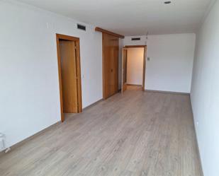 Flat for sale in Manresa  with Air Conditioner, Terrace and Balcony