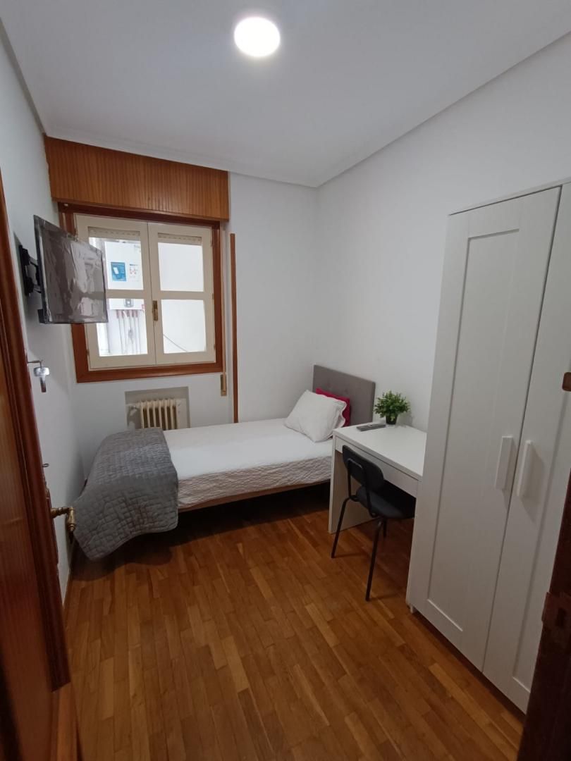 Bedroom of Flat to share in Guadalajara Capital  with Heating, Furnished and Oven