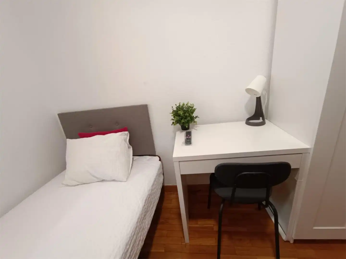 Habitación en Calle Virgen del Amparo, 40, Plan Sur - Amistad Habitación de Piso para compartir en Guadalajara con Calefacción, Amueblado y Horno