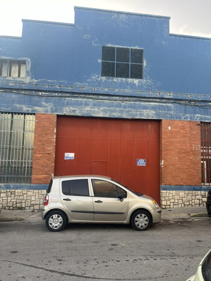 Aparcament de Nau industrial en venda en Sagunto / Sagunt