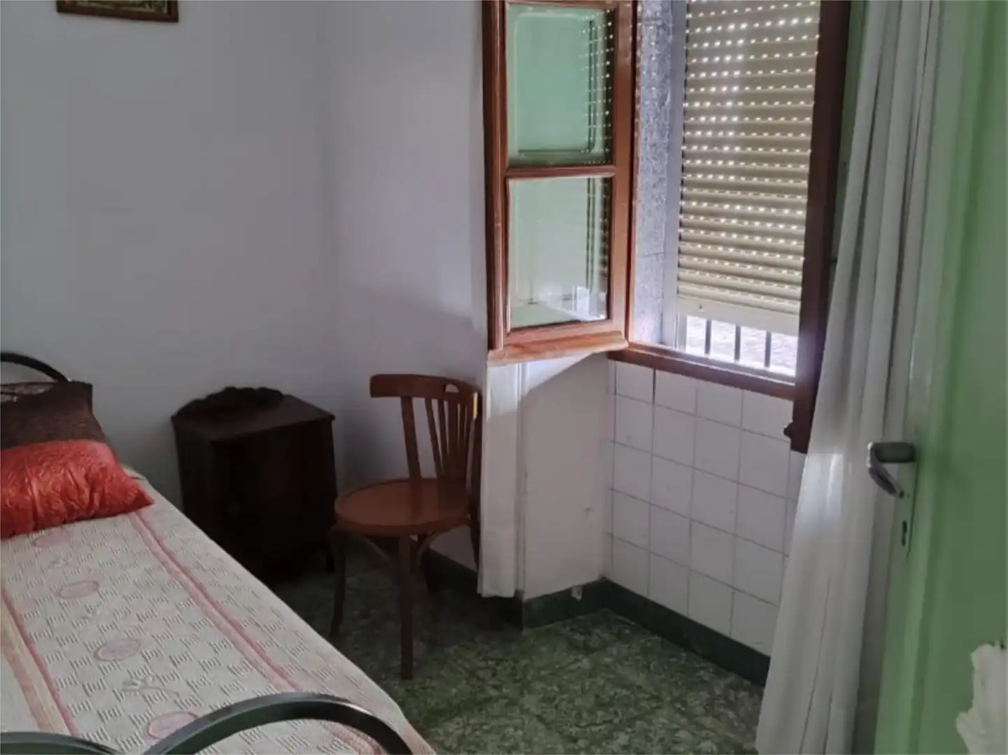 Casa adosada en venta en Calle Malavé, 116, Valle de la Serena Habitación de Casa adosada en venta en Valle de la Serena con Jardín privado, Amueblado y Balcón