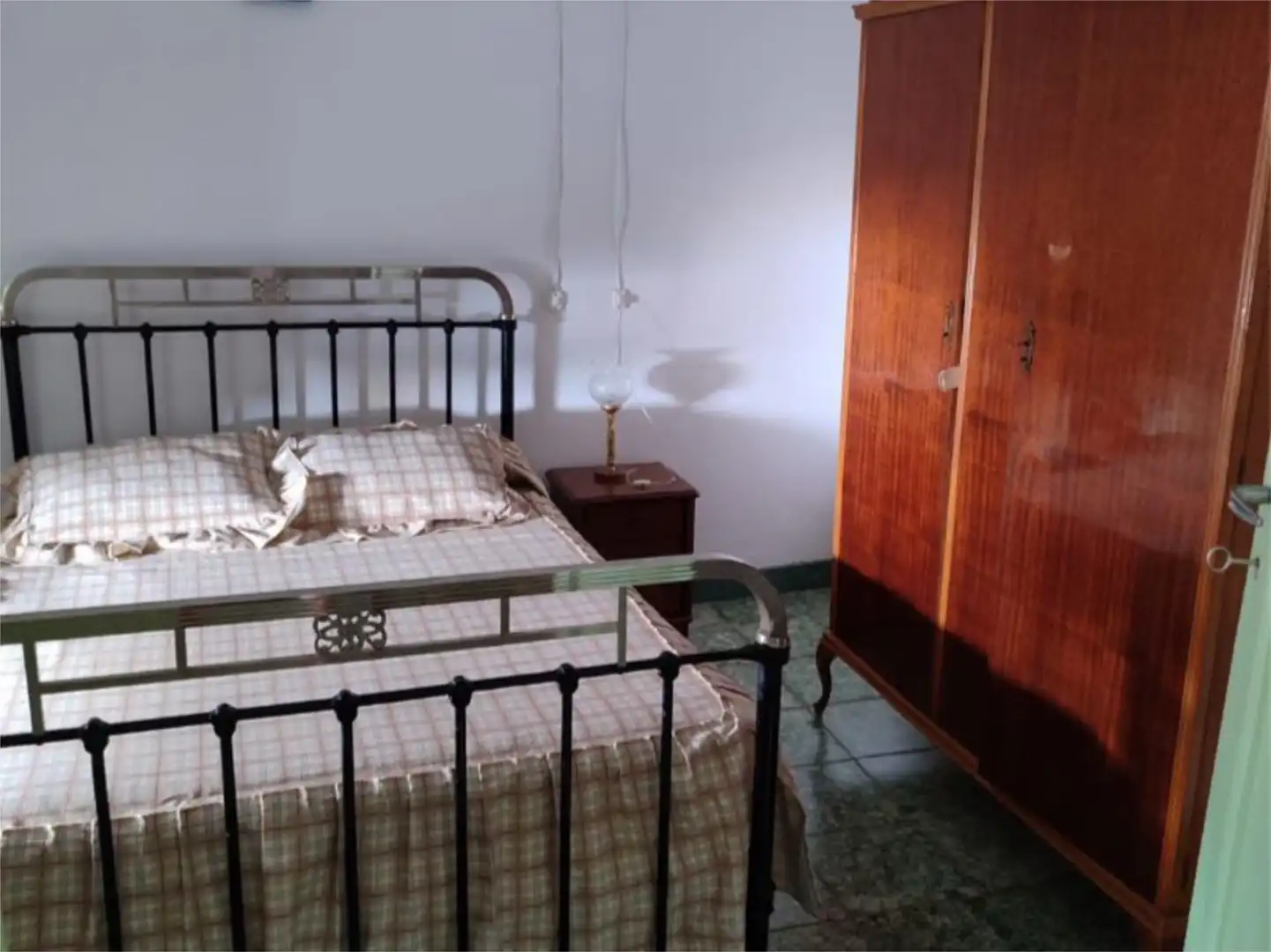 Casa adosada en venta en Calle Malavé, 116, Valle de la Serena Habitación de Casa adosada en venta en Valle de la Serena con Jardín privado, Amueblado y Balcón