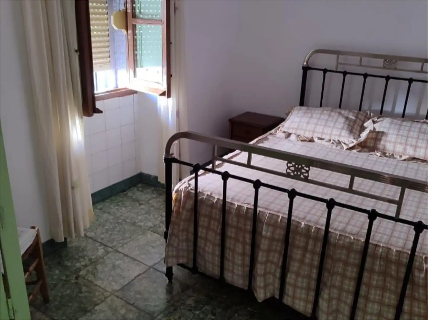 Casa adosada en venta en Calle Malavé, 116, Valle de la Serena Habitación de Casa adosada en venta en Valle de la Serena con Jardín privado, Amueblado y Balcón