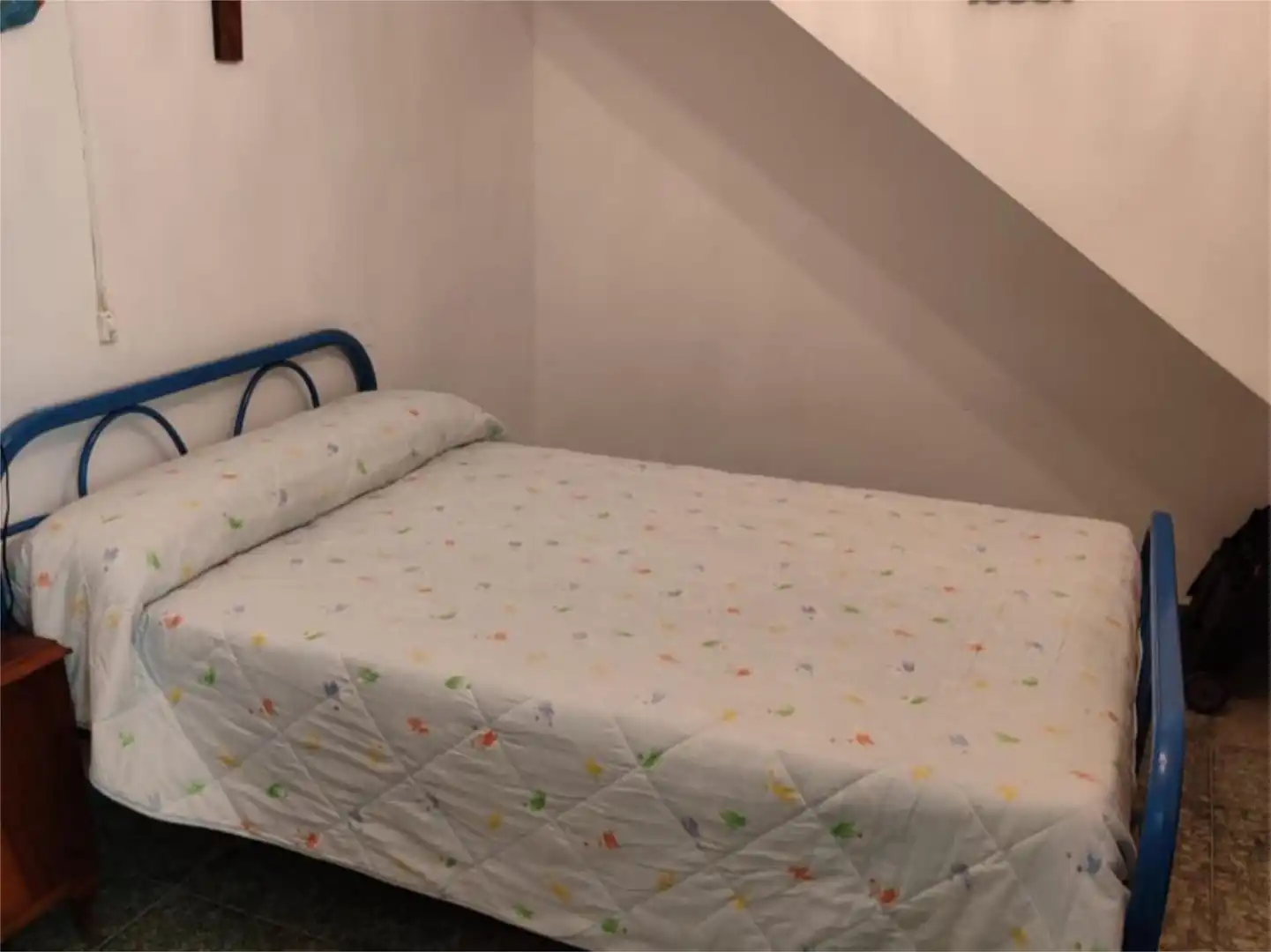 Casa adosada en venta en Calle Malavé, 116, Valle de la Serena Habitación de Casa adosada en venta en Valle de la Serena con Jardín privado, Amueblado y Balcón