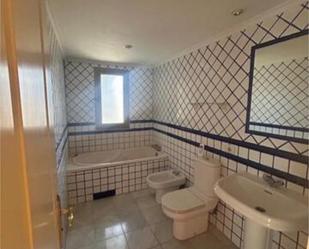 Bathroom of Flat for sale in  Santa Cruz de Tenerife Capital