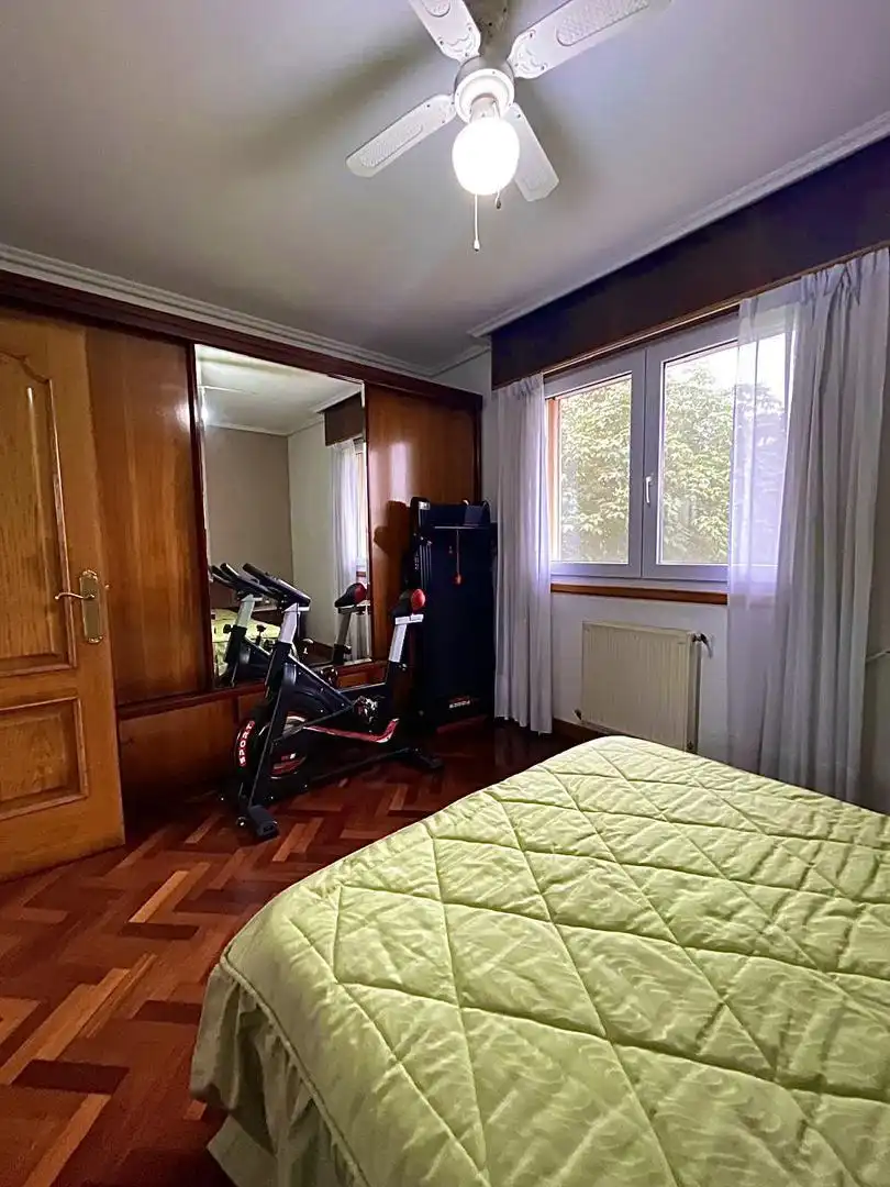 Casa o chalet en venta en Lugar Paredes, 2, Mesía Habitación de Casa o chalet en venta en Mesía con Calefacción, Jardín privado y Parquet
