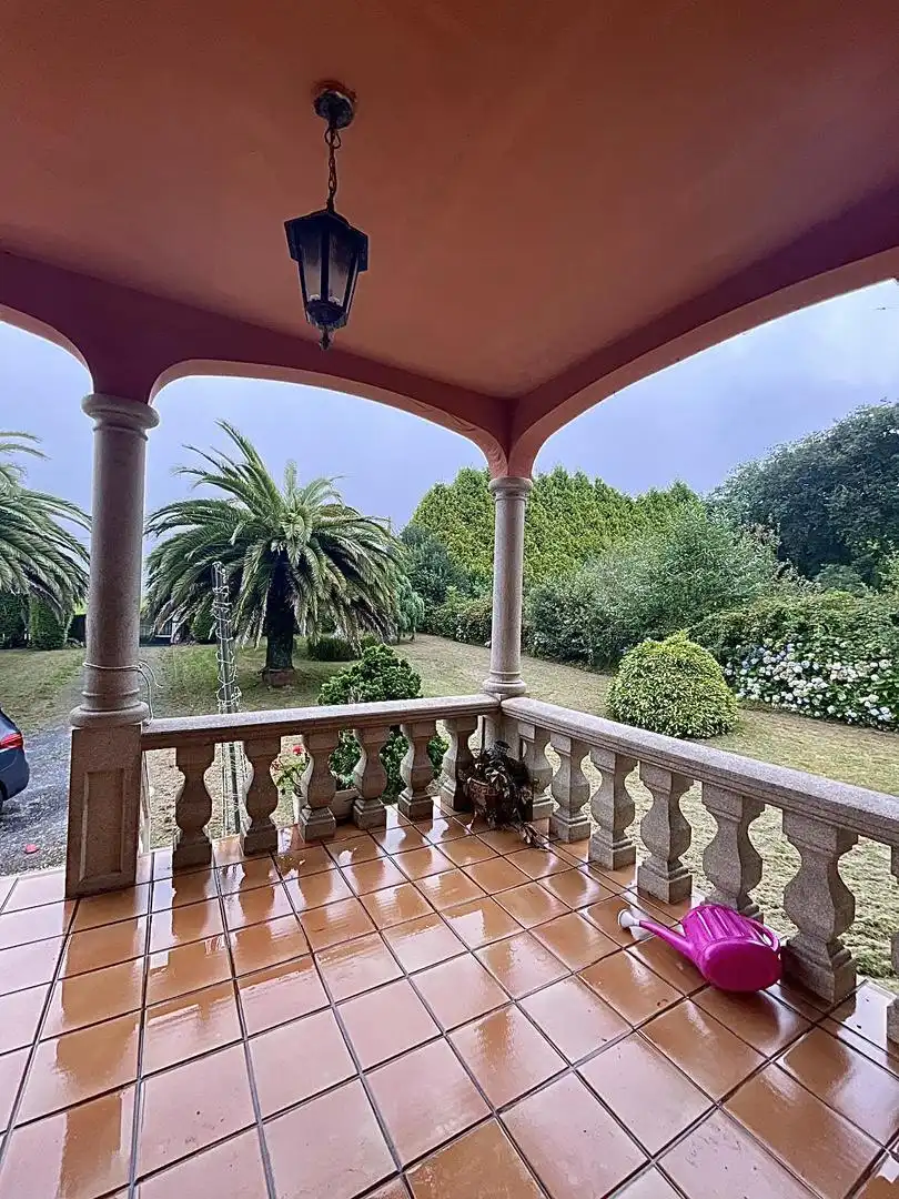 Casa o chalet en venta en Lugar Paredes, 2, Mesía Terraza de Casa o chalet en venta en Mesía con Calefacción, Jardín privado y Parquet