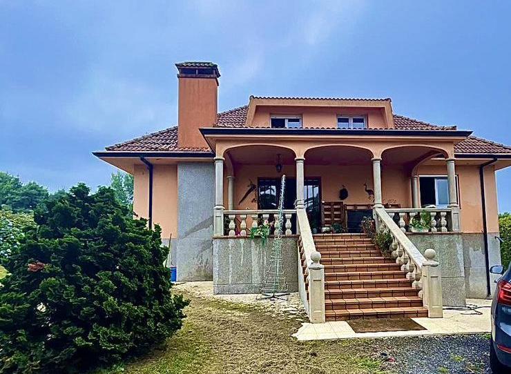 Casa o chalet en venta en Lugar Paredes, 2, Mesía, A Coruña - imagen 1 Foto 1 de Casa o chalet en venta en Lugar Paredes, 2, Mesía, A Coruña