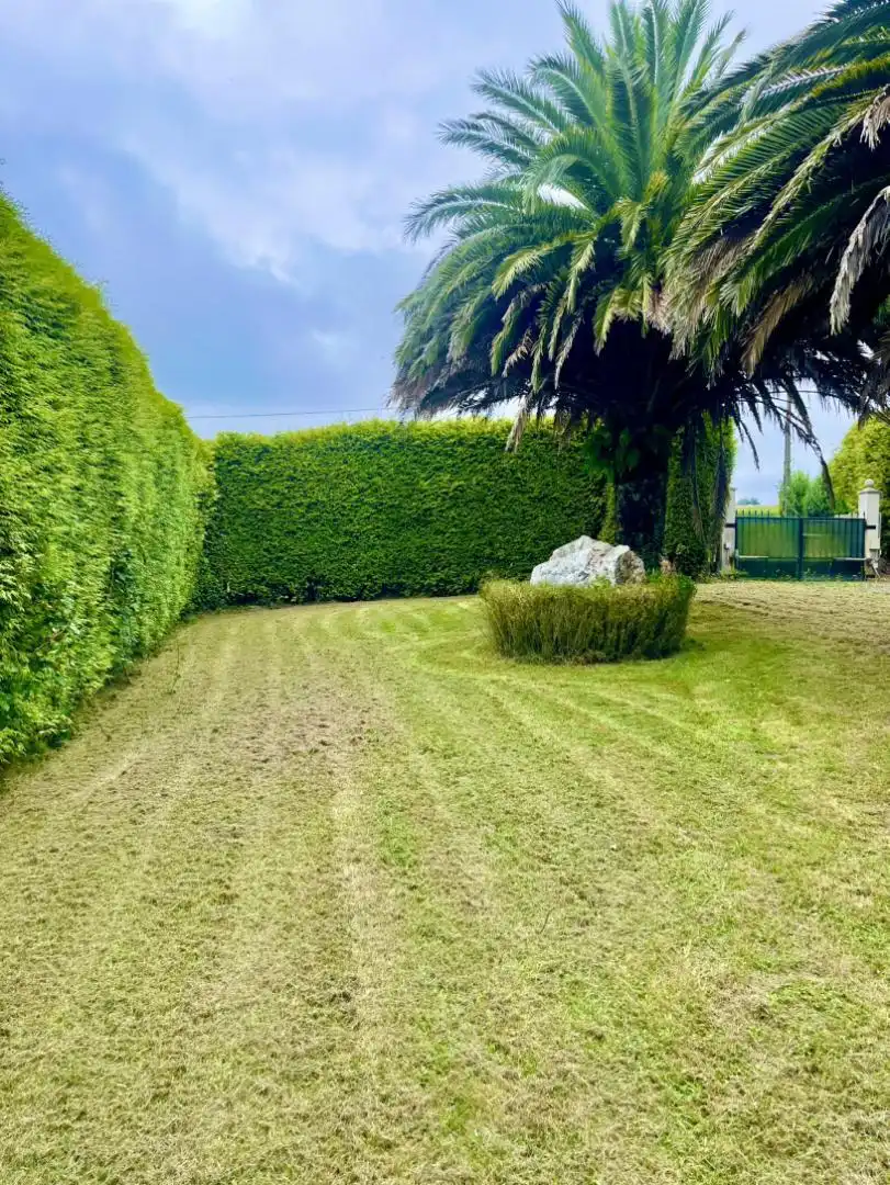 Casa o chalet en venta en Lugar Paredes, 2, Mesía Casa o chalet en venta en Mesía con Calefacción, Jardín privado y Parquet