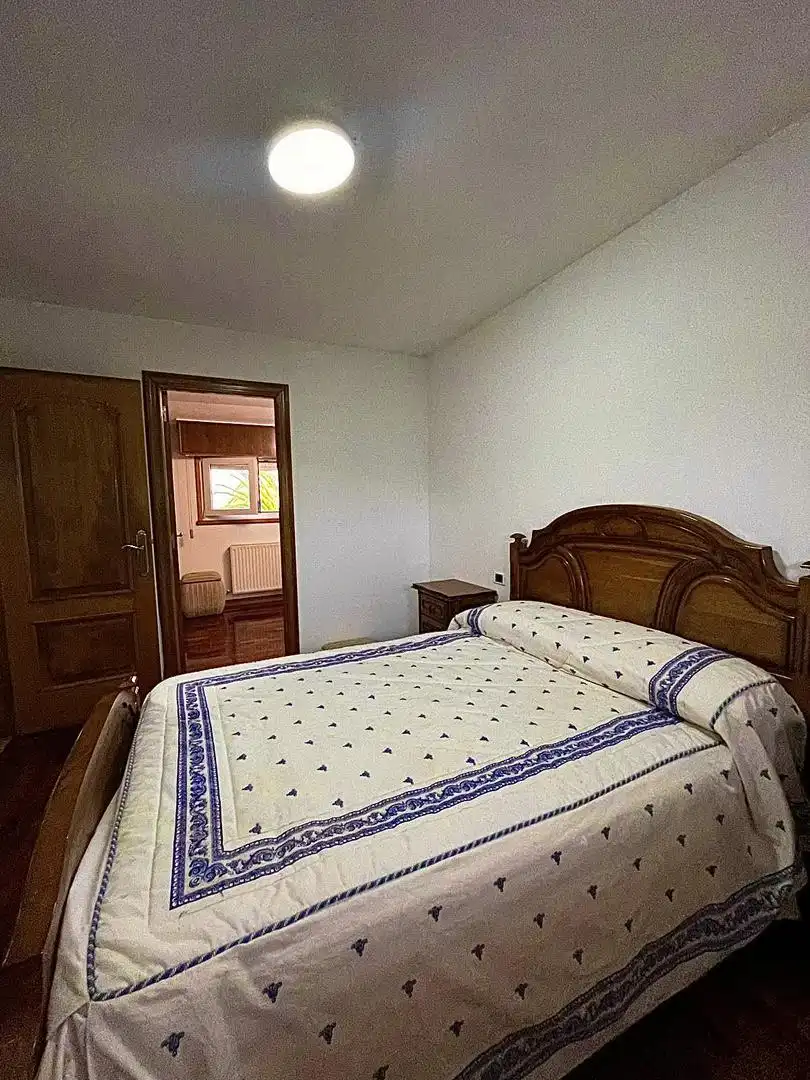 Casa o chalet en venta en Lugar Paredes, 2, Mesía Habitación de Casa o chalet en venta en Mesía con Calefacción, Jardín privado y Parquet