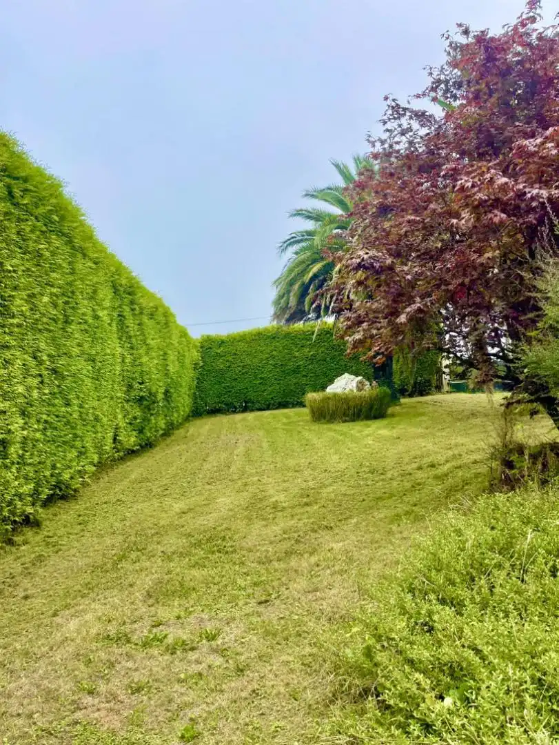 Casa o chalet en venta en Lugar Paredes, 2, Mesía Casa o chalet en venta en Mesía con Calefacción, Jardín privado y Parquet