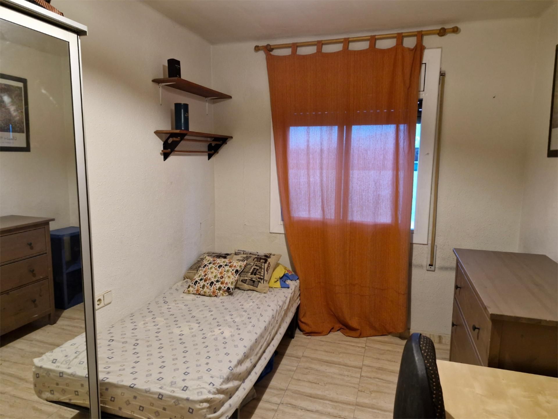 Pis per a compartir a Carrer de l'Àliga, 64, Sant Ramón