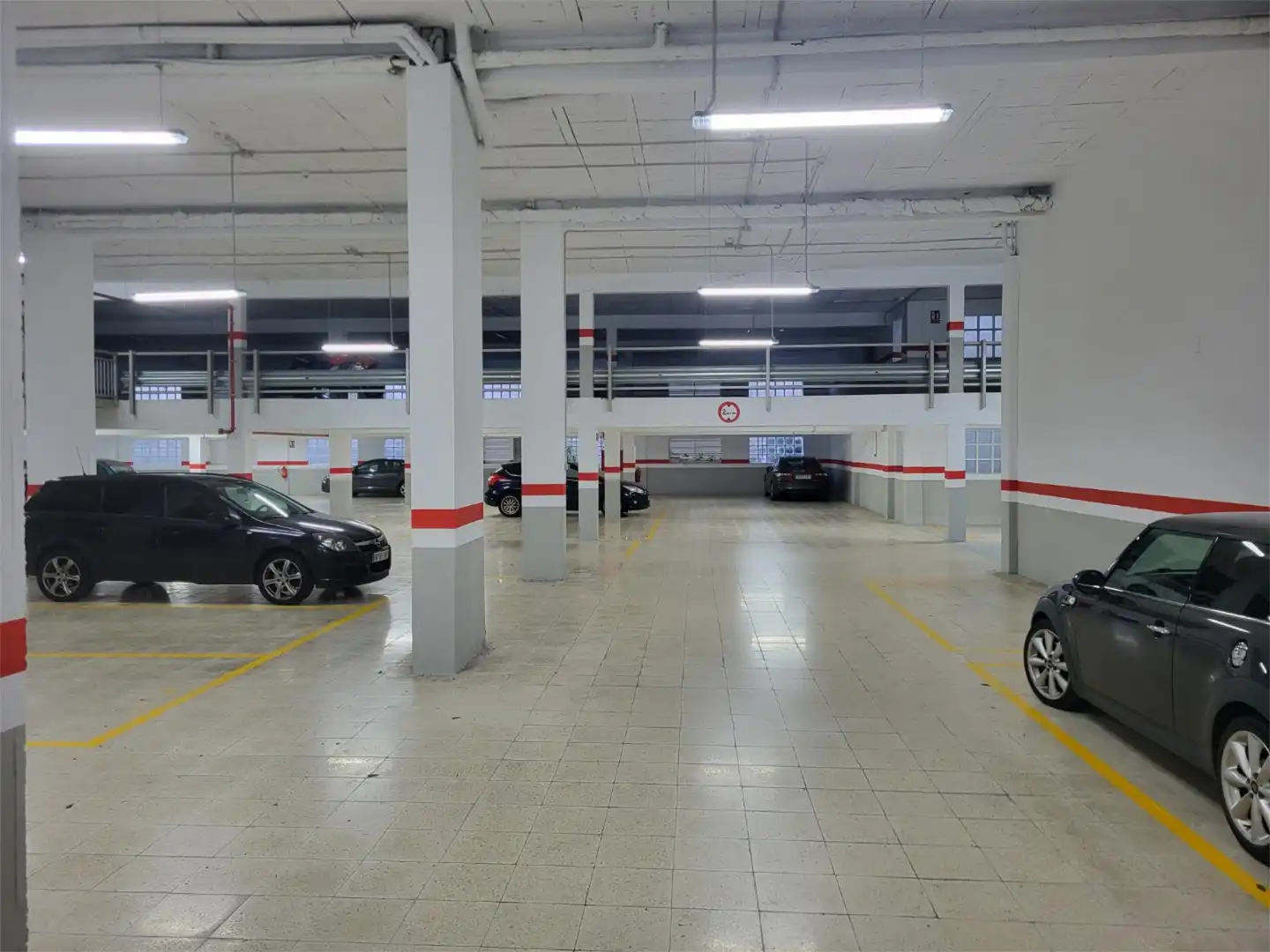 Garage zur Miete in Rúa do Franco, 6, A Piriganlla - Albeiros - Garabolos Parkplatz von Garage zur Miete in Lugo