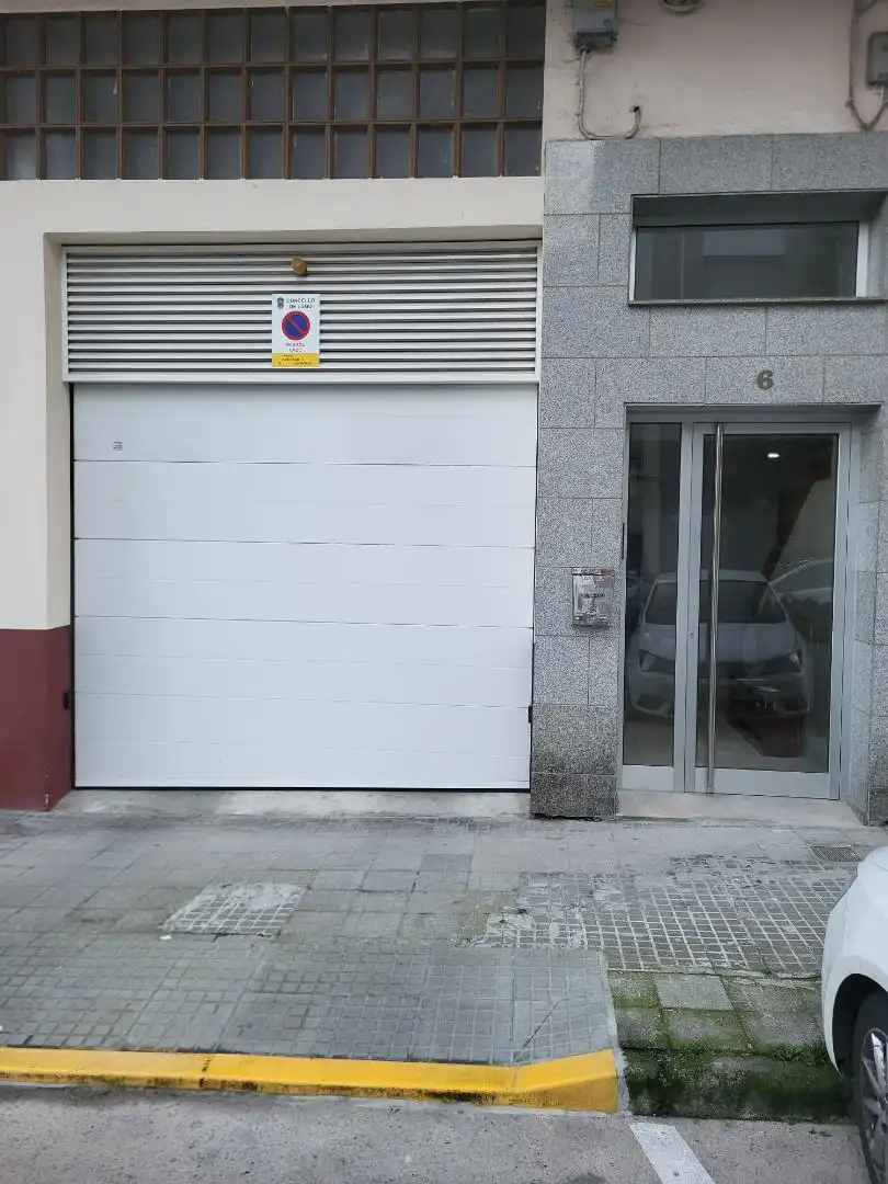 Garage zur Miete in Rúa do Franco, 6, A Piriganlla - Albeiros - Garabolos Parkplatz von Garage zur Miete in Lugo