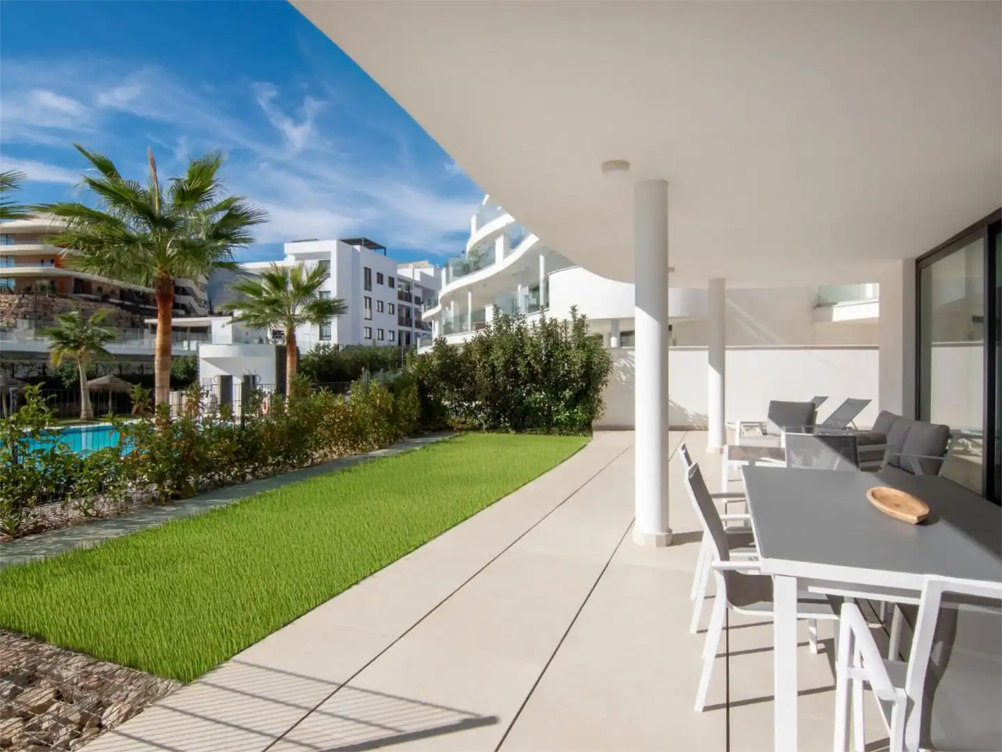 Terrasse von Erdgeschoss zum Verkauf in Fuengirola mit Klimaanlage, Terrasse und Schwimmbad