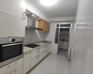 Cuina de Apartament de lloguer en A Coruña Capital 