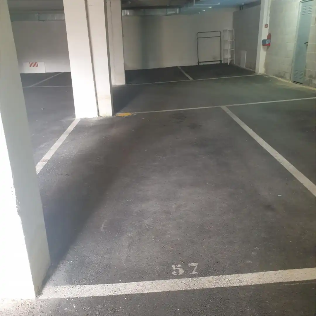 Garage zum Verkauf in Plaza El Parador, 2, Soto del Barco Parkplatz von Garage zum Verkauf in Soto del Barco