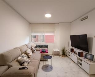 Living room of Flat for sale in  Sevilla Capital  with Air Conditioner