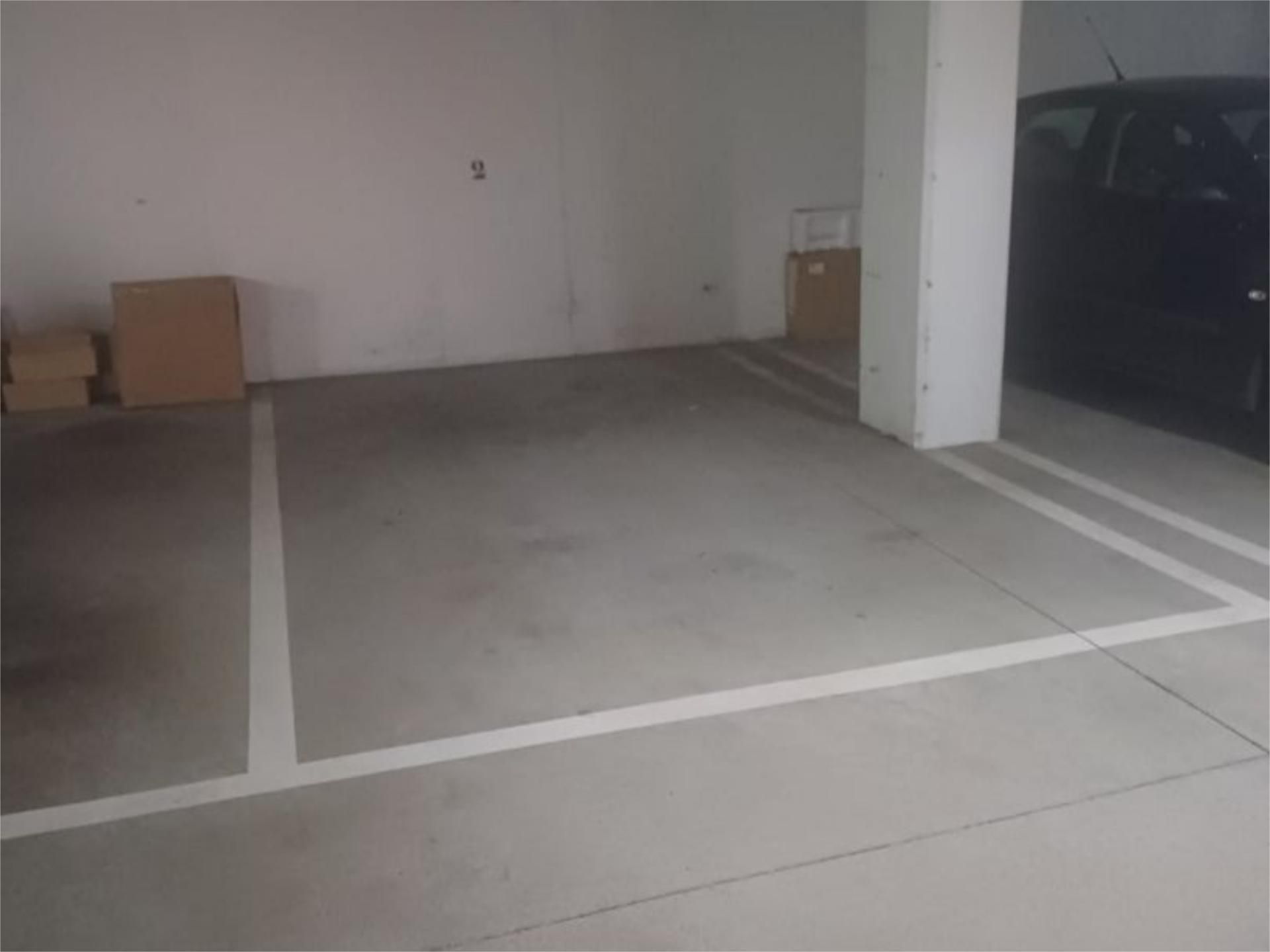 Garage to rent in Lugo Capital