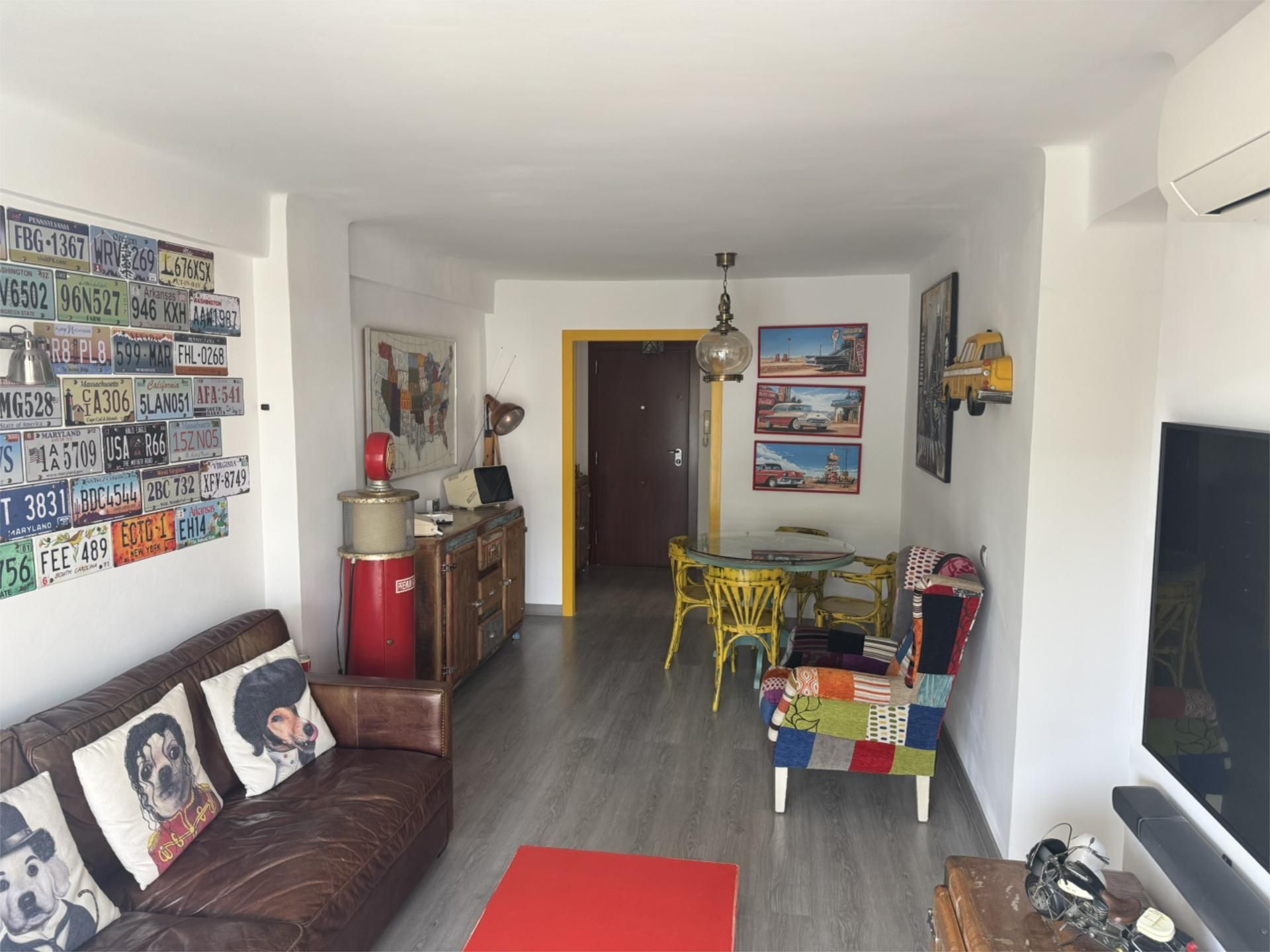 Living room of Flat for sale in Torremolinos  with Air Conditioner, Private garden and Parquet flooring