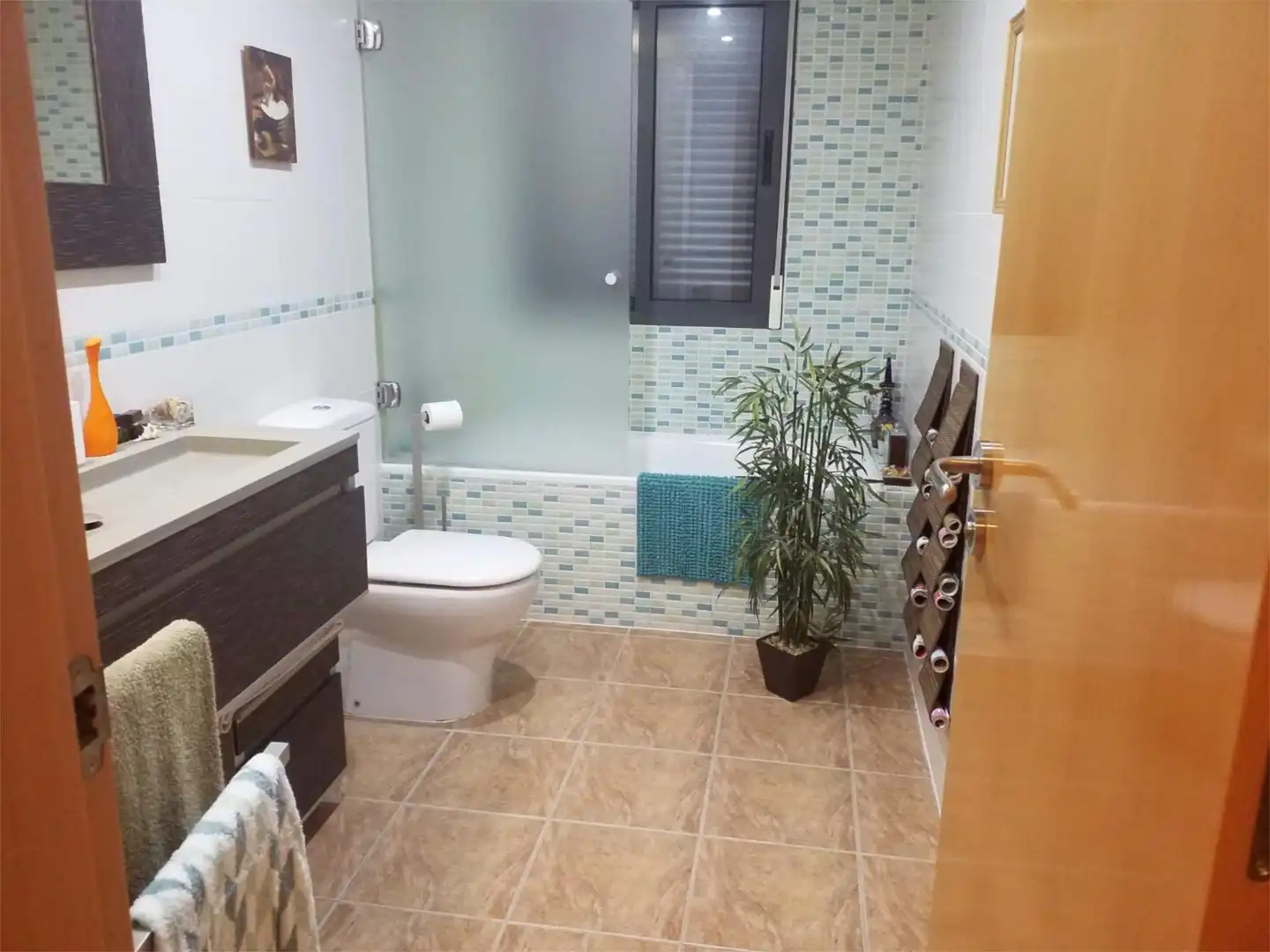 Flat for sale in Carrer de Laura de Cervellón, 22, Centro Bathroom of Flat for sale in Oropesa del Mar / Orpesa with Air Conditioner, Heating and Storage room