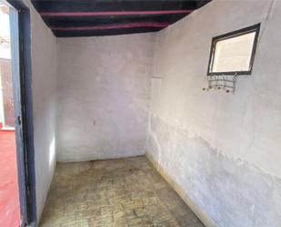 Box room to rent in Villena