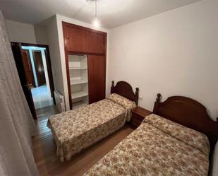 Bedroom of Flat to share in O Barco de Valdeorras    with Heating and Furnished